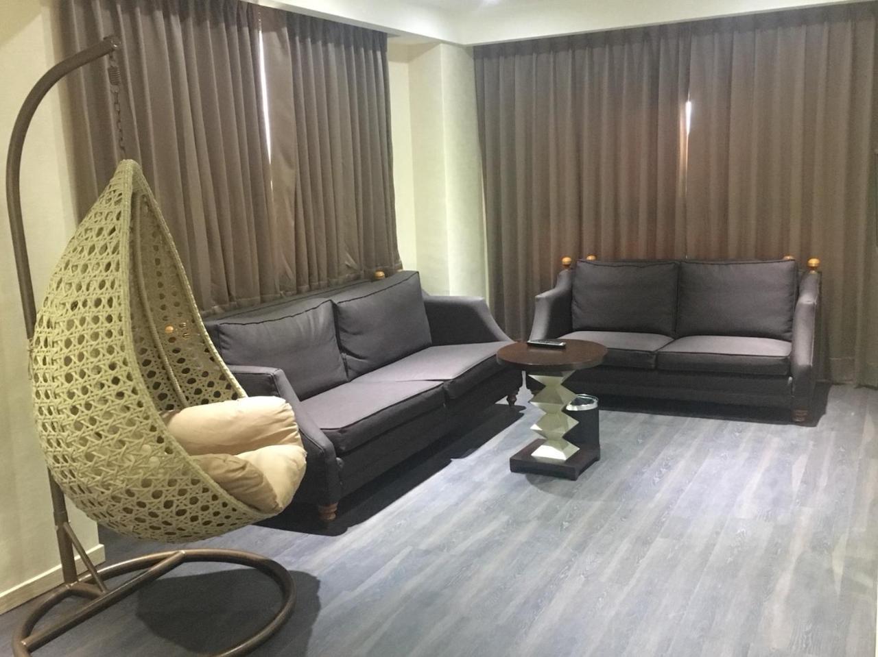 Red Hotel Yuanlin Bagian luar foto